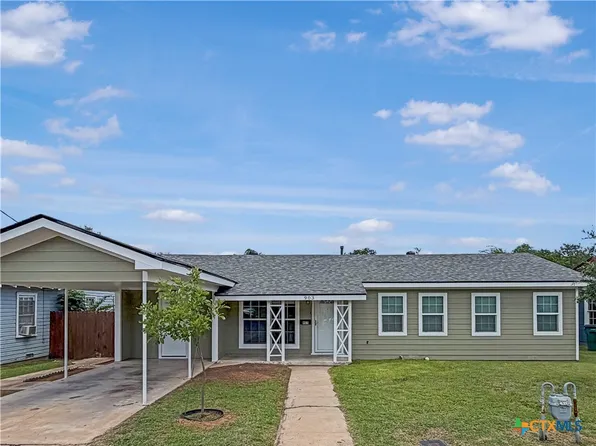 903 Saunders St, Gatesville, TX 76528
