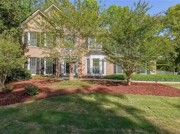 6221 Woodlore Dr NW, Acworth, GA 30101