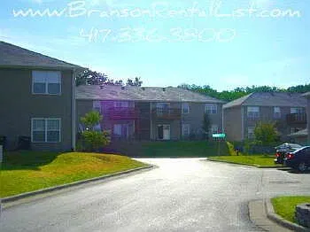 3 bed, 2.0 bath, $1,295 — Photo 2