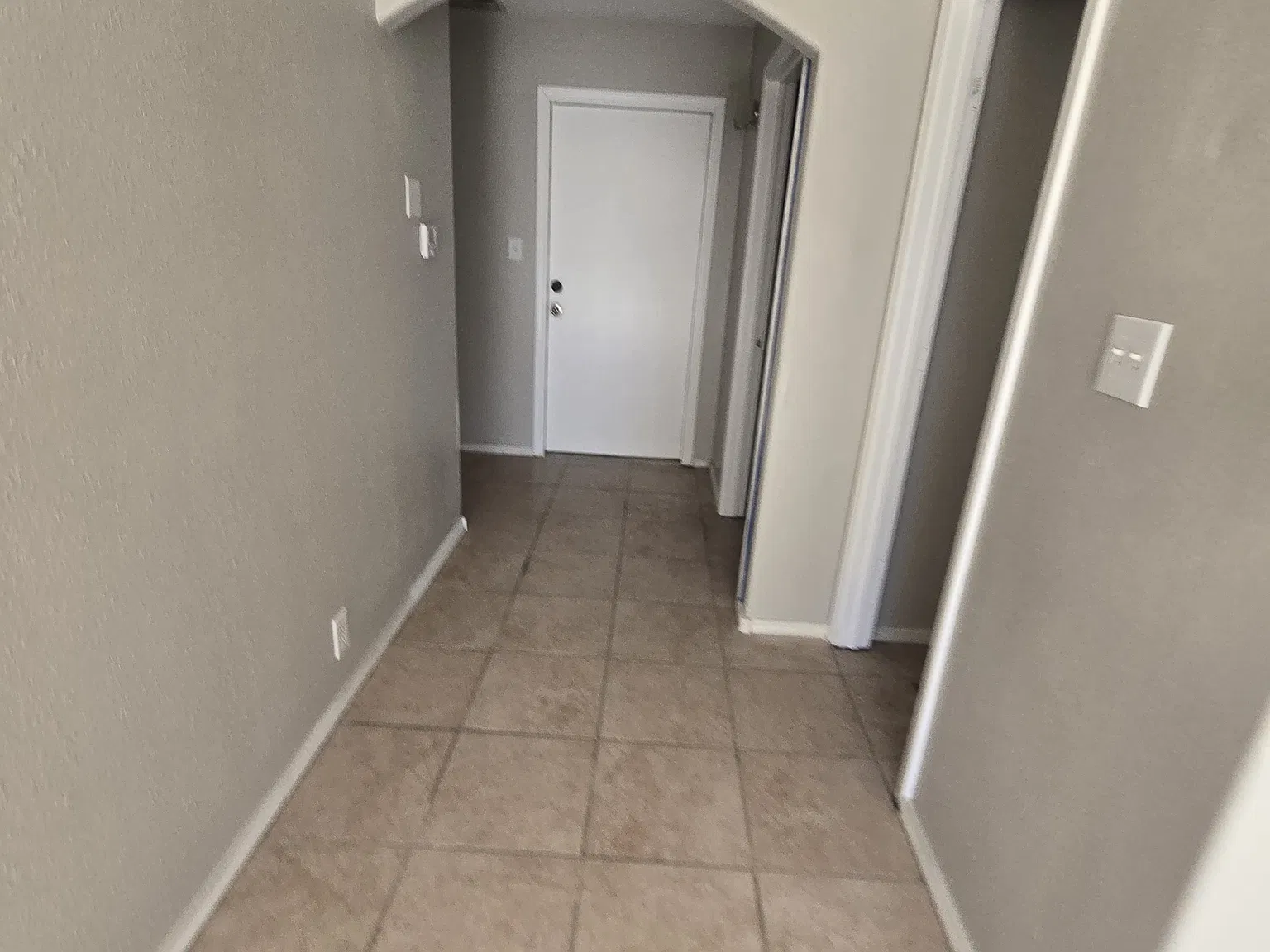 3 bed, 2.5 bath, 1875 sqft, $2,000 — Photo 4