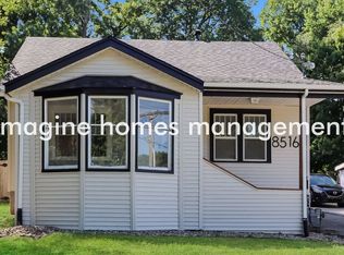 8516 Robinson St, Overland Park, KS 66212