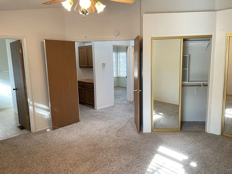 1254 Ambassador Dr — Photo 16