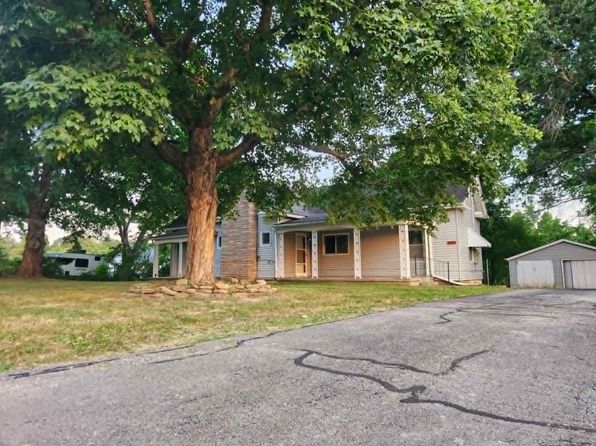 107 E Mockingbird Ln