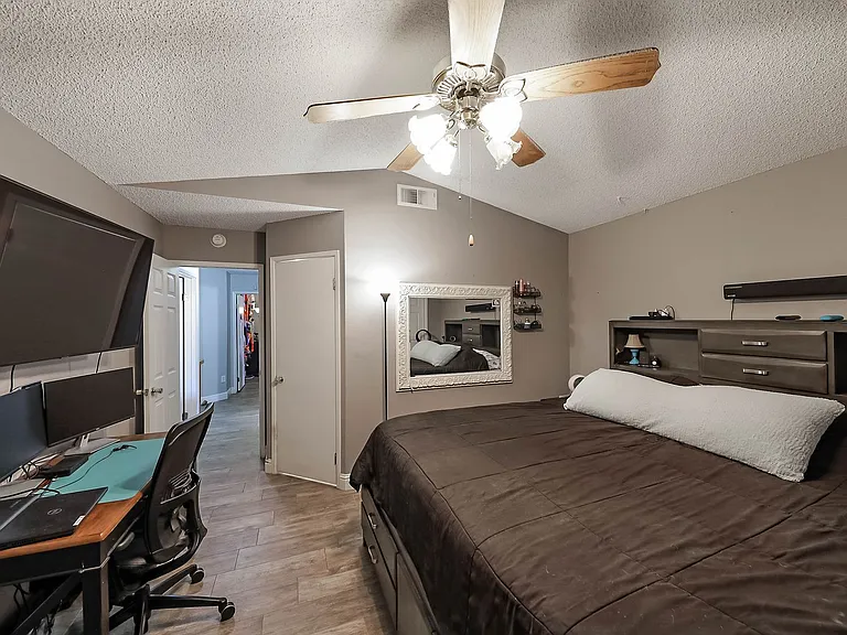 7921 Cold Spray Ct — Photo 15
