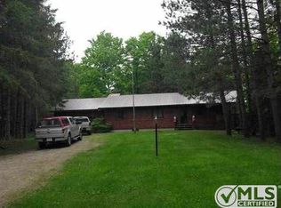 E3990 Magnusson Rd, Chatham, MI 49816