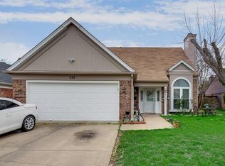 522 Lemon Dr, Arlington, TX 76018