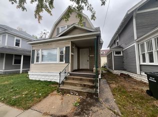 1115 Sanford St, Muskegon, MI 49441