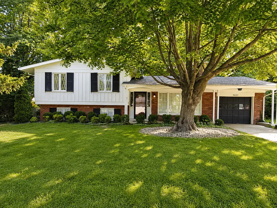 1601 Lynn Way