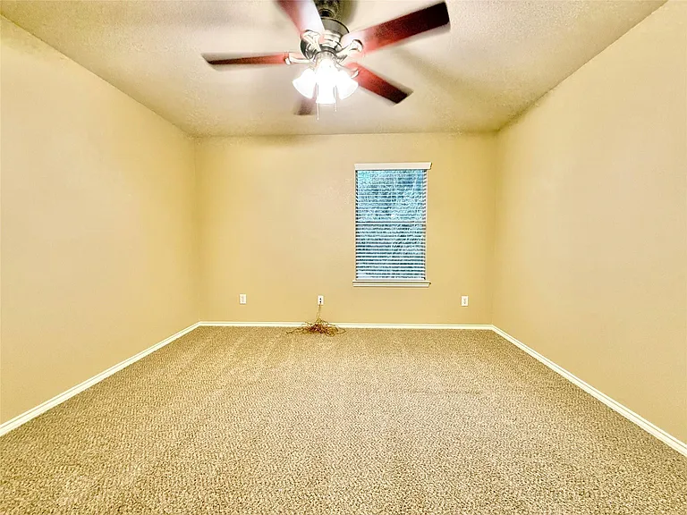1810 Katlyn Ln — Photo 40