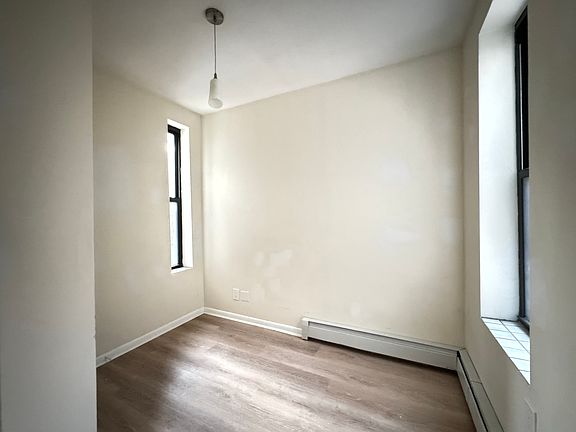 3rd image of 246 W 106th St #4L