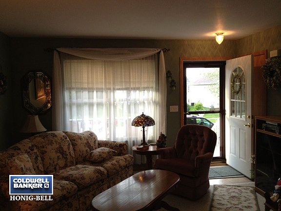 4th image of 724 Prospect Ave