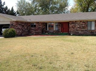 322 Edwards Ave, Liberal, KS 67901