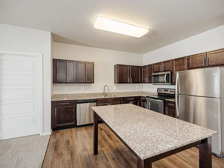 Kascade Place Apartments — Photo 111