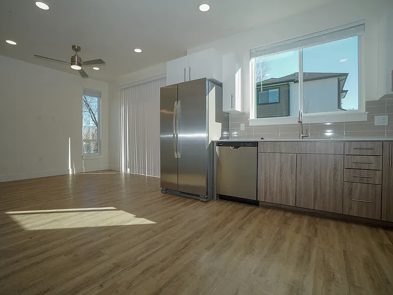 4632 N Iota Ln #200 — Photo 3