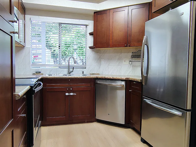 1542 Thornleaf Way — Photo 22