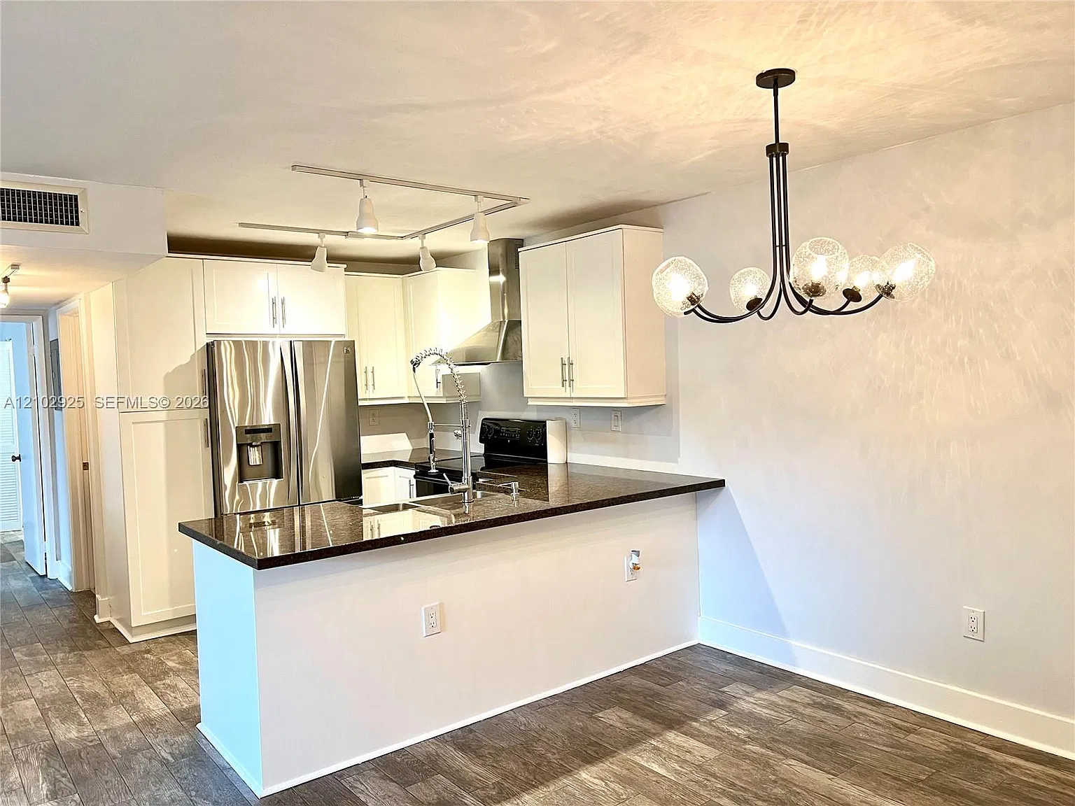 Kenland Walk Condo Iv — Photo 4