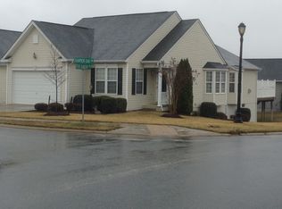 3800 Champion Oak Dr, Dumfries, VA 22025