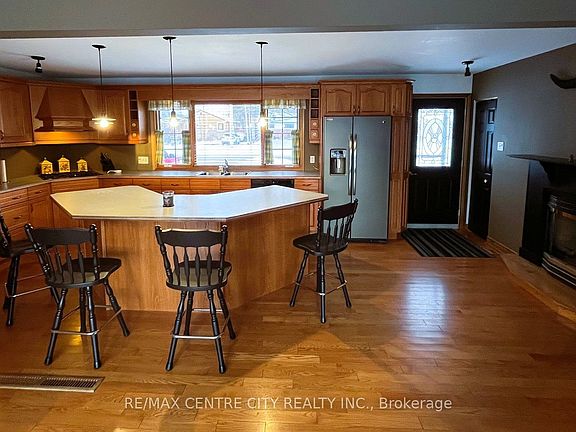 5th image of 175 Bancroft Rd