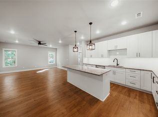 17 Kirkcolm Dr, Bella Vista, AR 72715