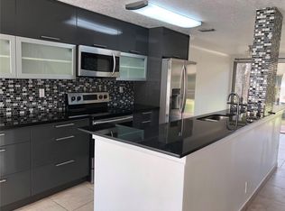 836 NW 82nd Ave #3, Fort Lauderdale, FL 33324