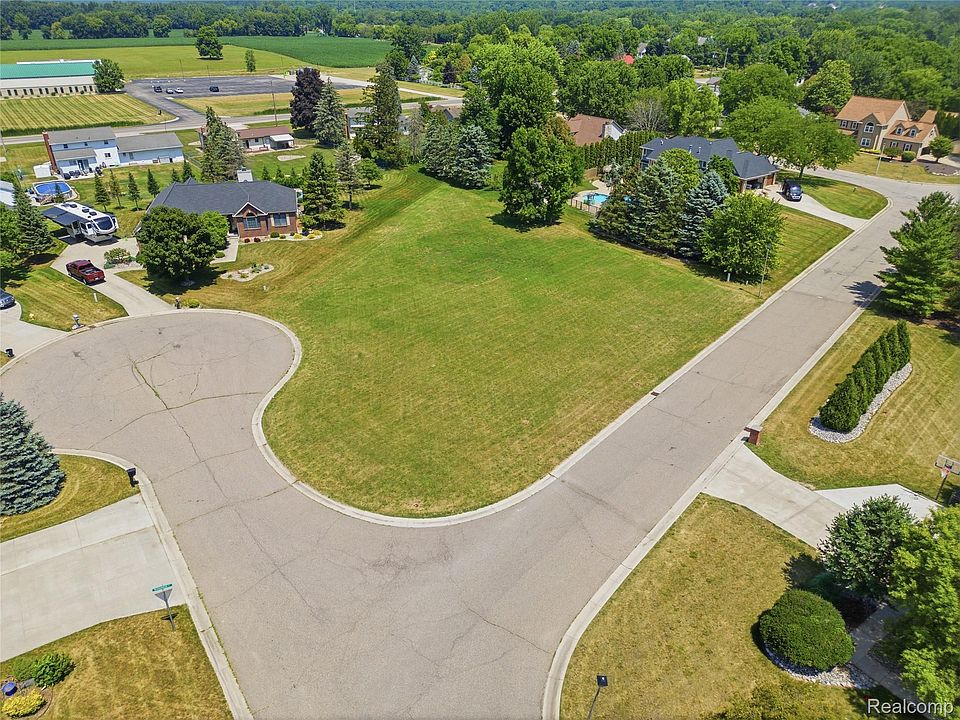1st image of 3488 Woodridge Dr
