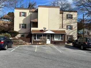 5200 Earl Dr APT 5, Harrisburg, PA 17112