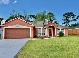 5937 NW BAYNARD Drive, Port St Lucie, FL 34986