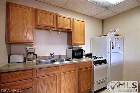 3rd image of 301 E Michigan Ave #2