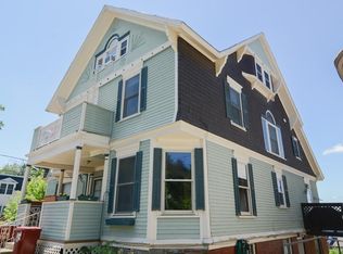 227 Nesmith St APT E, Lowell, MA 01852