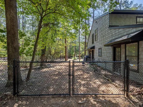 320 Winding Trl, Holly Lake Ranch, TX 75765