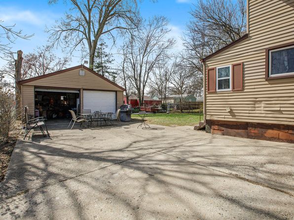 34915 Rosslyn St, Westland, MI 48185
