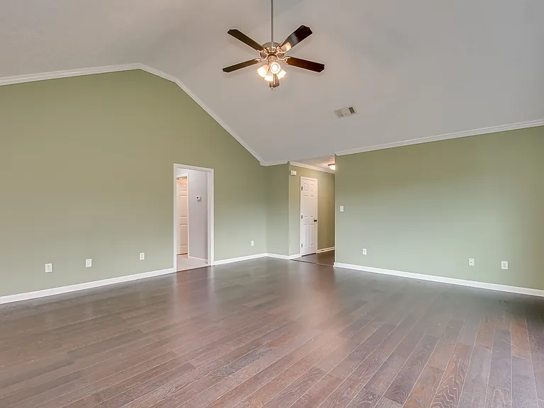 223 Old Berzelia Rd — Photo 9
