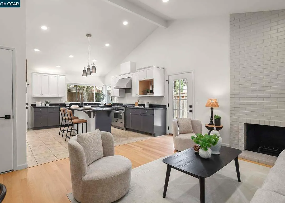 4 bed, 1734 sqft, $4,500 — Photo 4