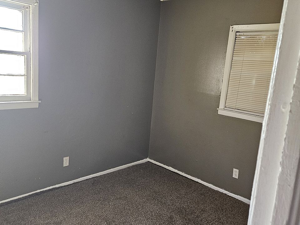 2nd image of 1220 9th St APT B