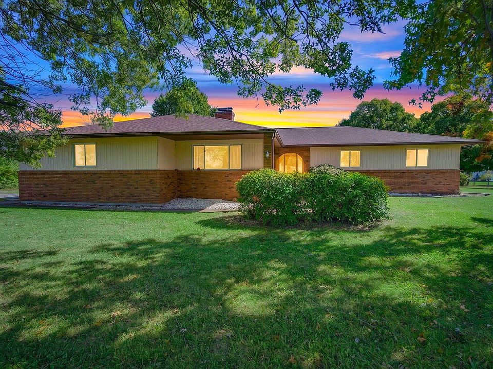 1st image of 6832 Young Rd