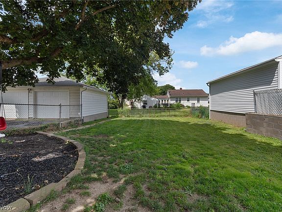 5th image of 632 Alpha Ave