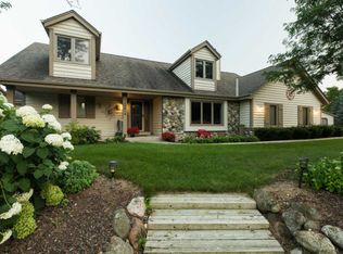 W310S2614 Cregennan Bae, Wales, WI 53183