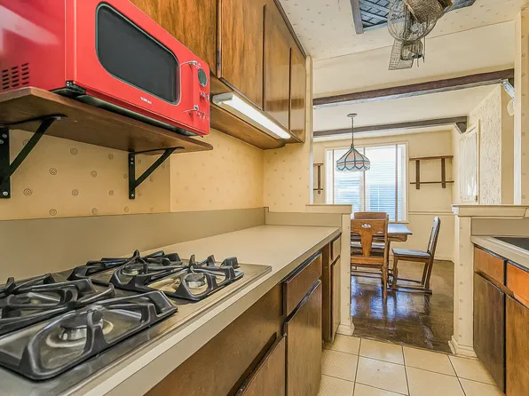 2711 Avenue X image 20 of 41