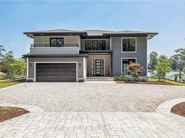 1539 McCullough Ln, Virginia Beach, VA 23454
