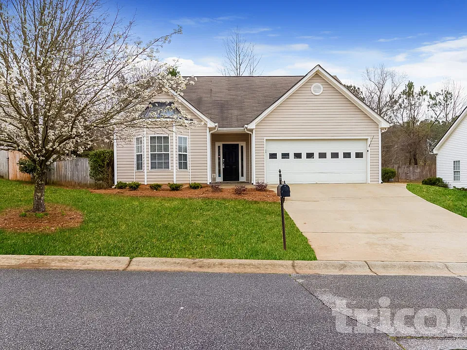 121 Carl Barrett Dr