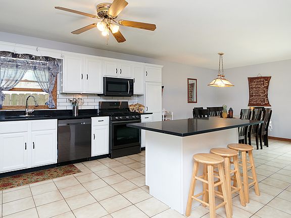5th image of 7731 S Lorel Ave