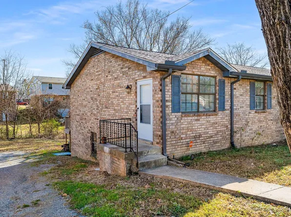 4558 Brooke Valley Dr, Hermitage, TN 37076