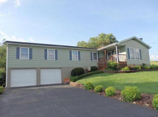 1020 Pleasant Grove Rd, Bluff City, TN 37618