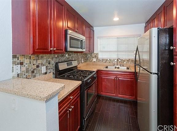 4th image of 5510 Owensmouth Ave APT 103