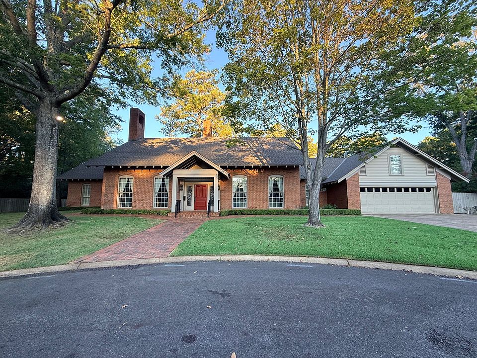 1st image of 5 Ridgewood Cir