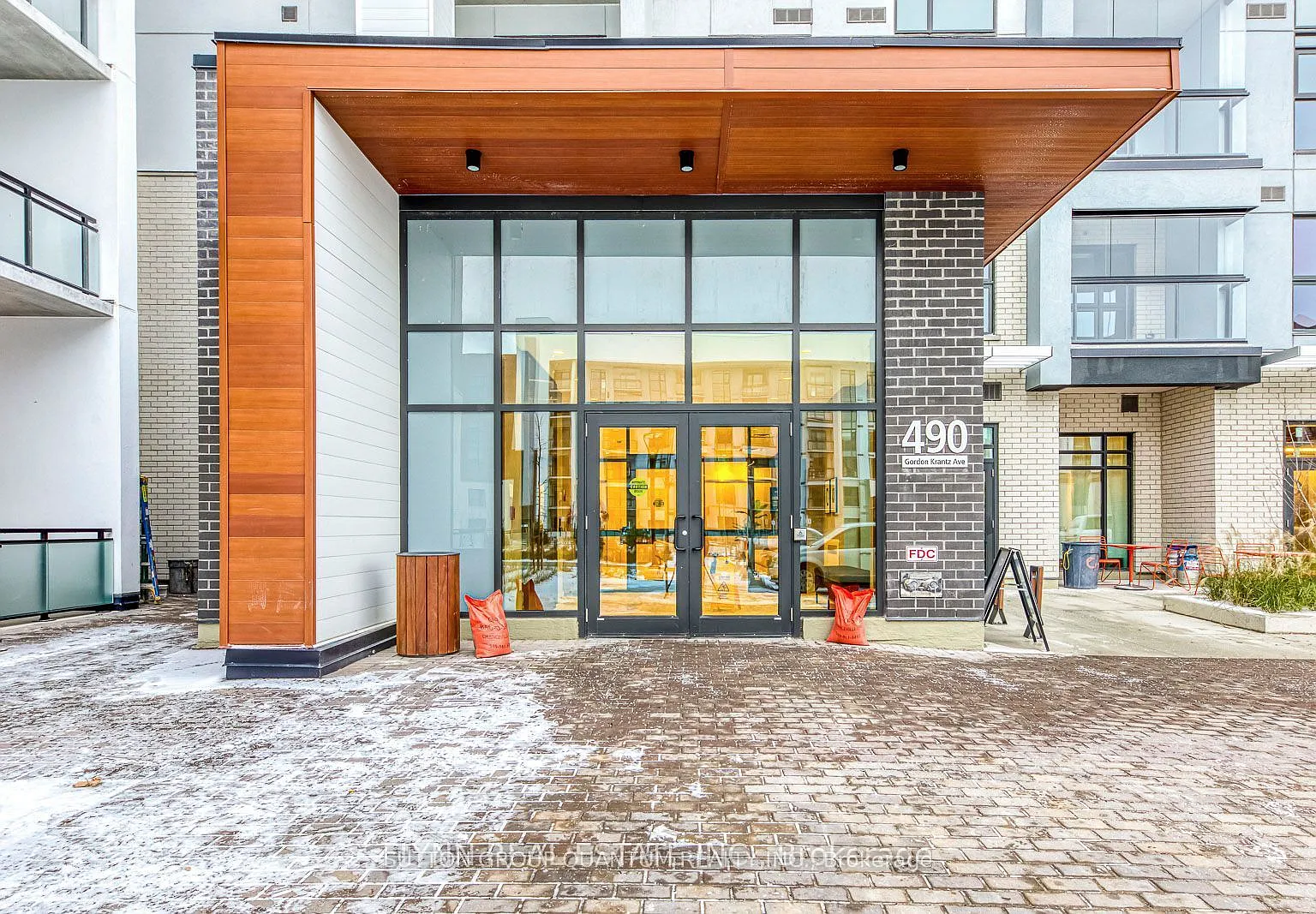 3 bed, $2,850 — Photo 2