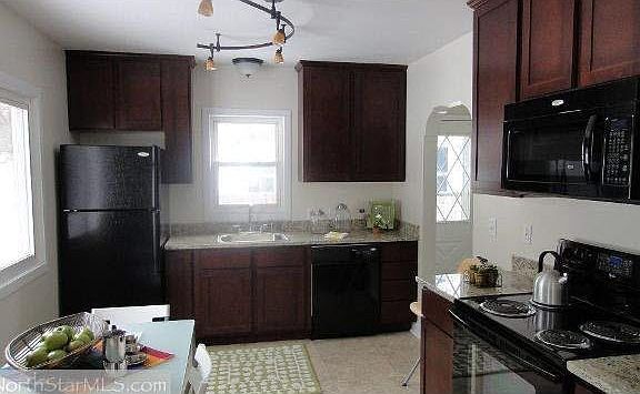 2nd image of 1602 Bush Avenue E