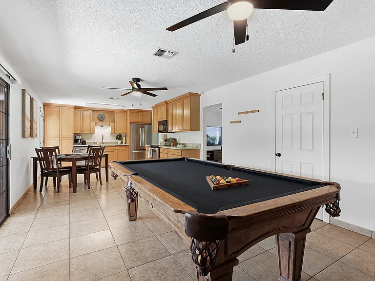 8021 E Oak St — Photo 18
