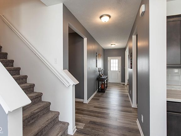 3rd image of 3022 Silvercliff Cir