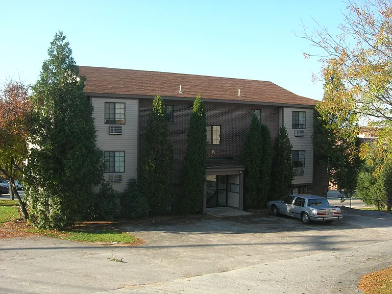 1700 Main St #A2 — Photo 4